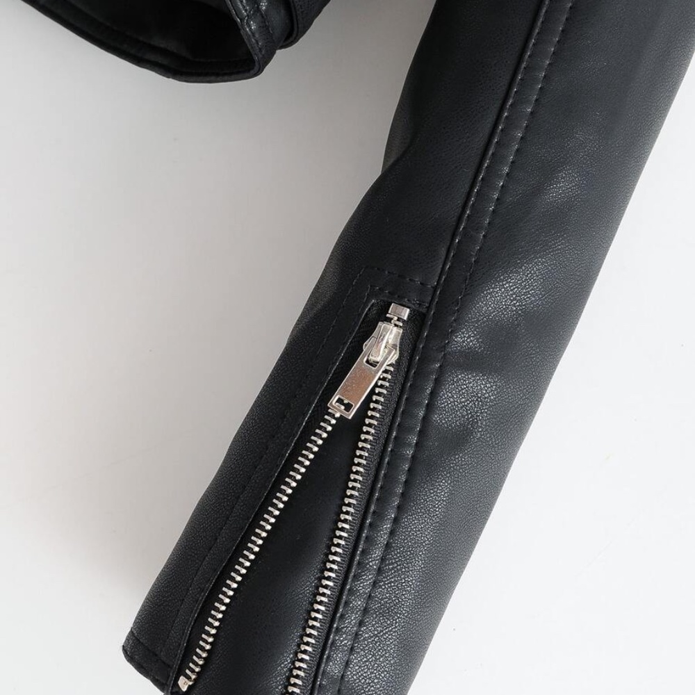 Luxe Black moto biker zipper pocket jacket - Picture 5 of 10